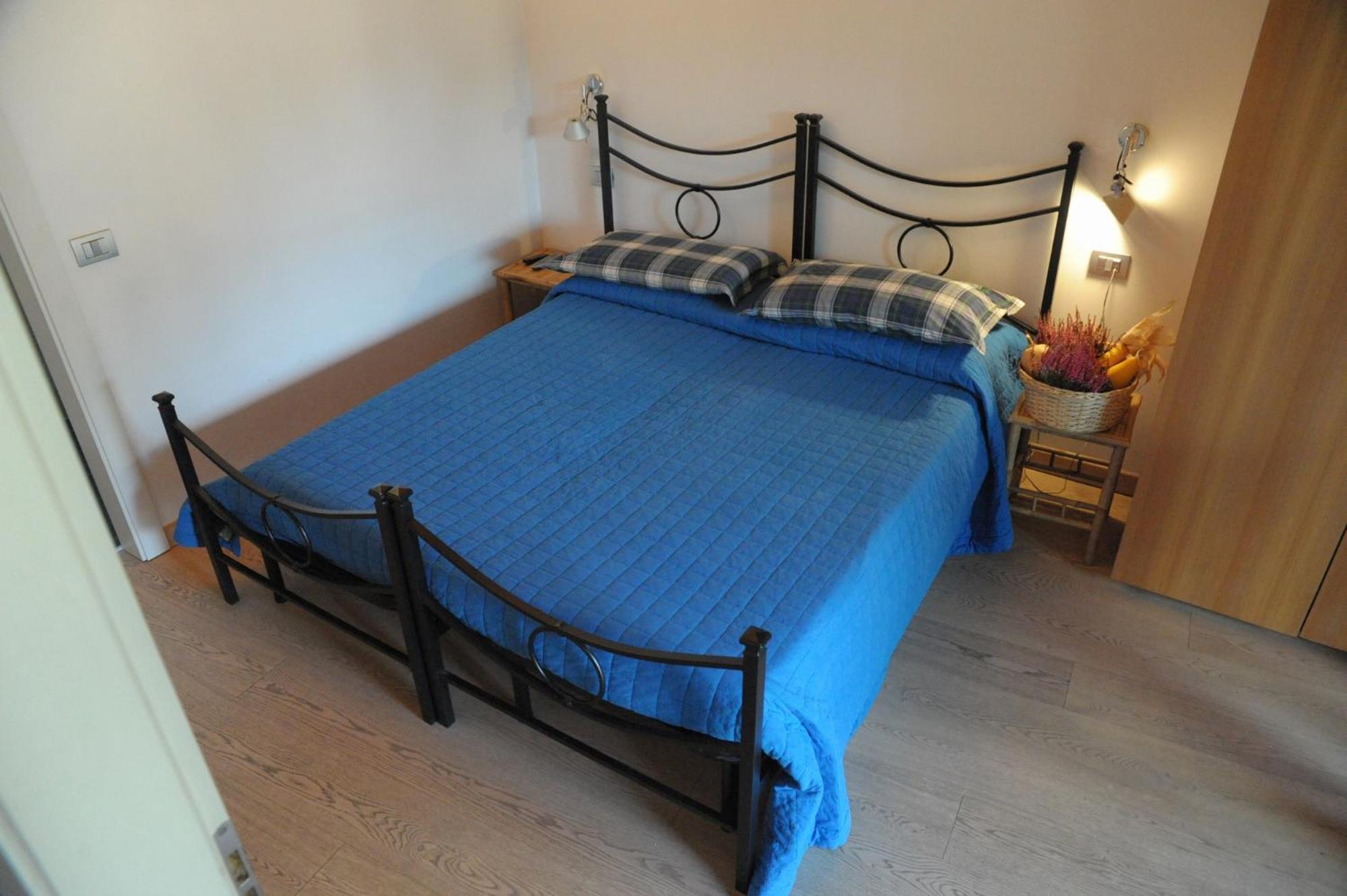 B&B Gardumo Ronzo-Chienis ภายนอก รูปภาพ